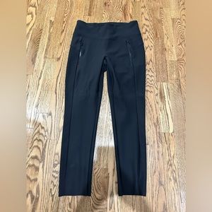 NWOT Athleta Stellar crop pants